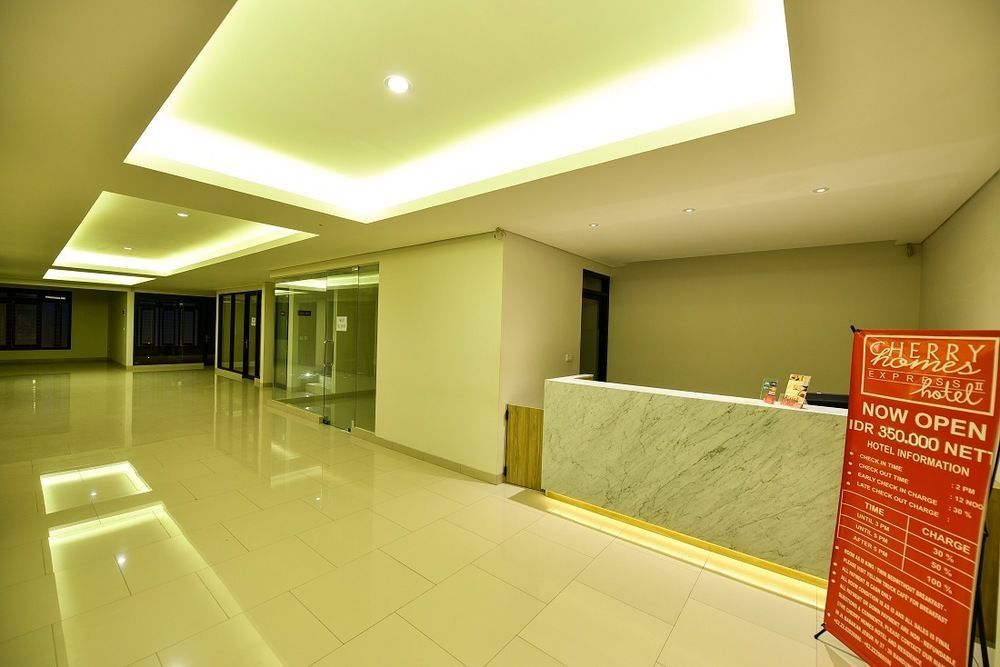 Cherry Homes Express Hotel Bandung Bagian luar foto