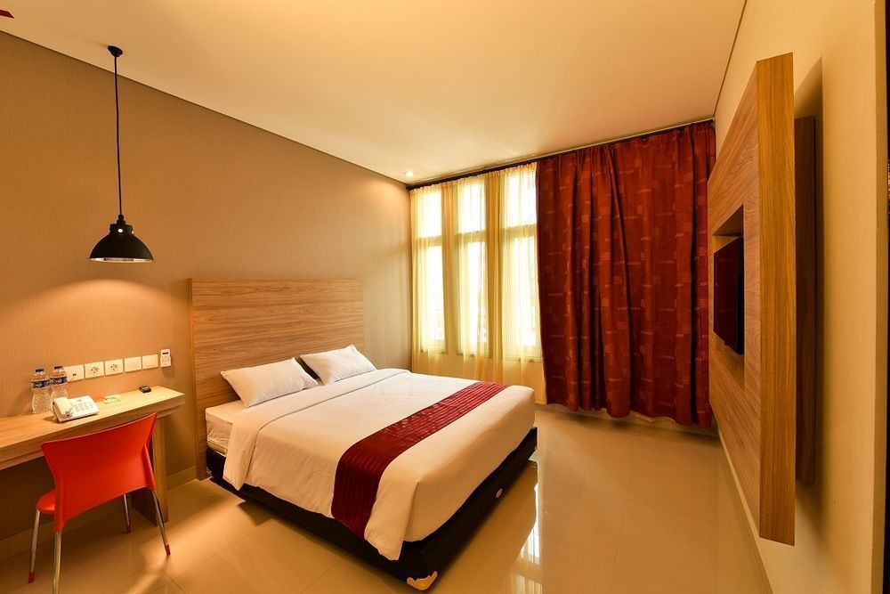 Cherry Homes Express Hotel Bandung Bagian luar foto