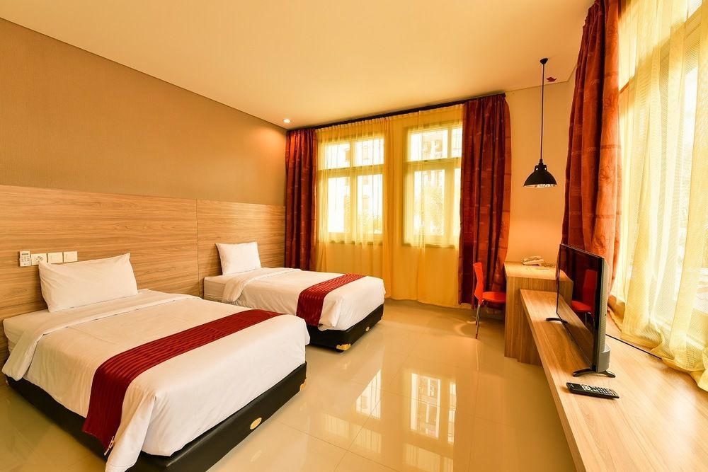 Cherry Homes Express Hotel Bandung Bagian luar foto