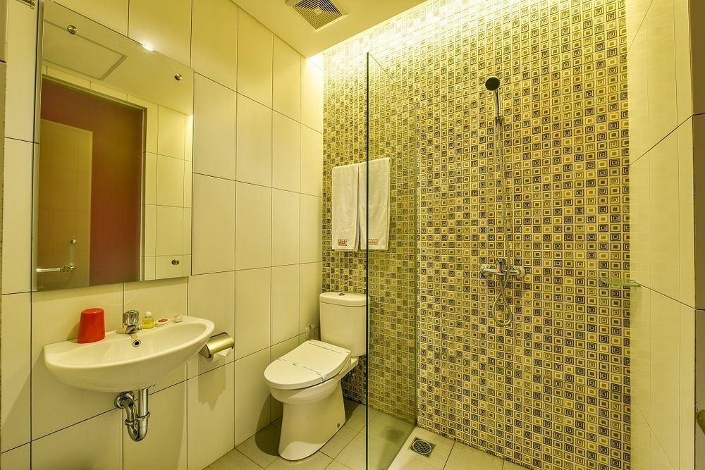 Cherry Homes Express Hotel Bandung Bagian luar foto
